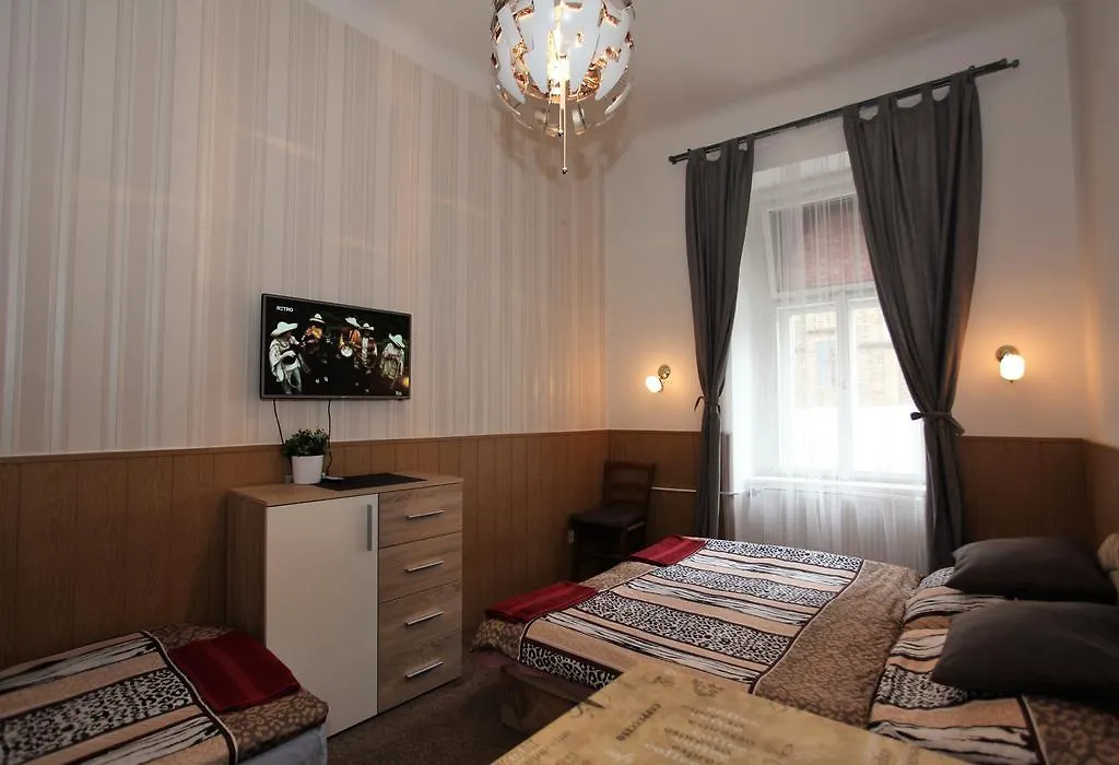 Residence Albert Прага Гостевой дом